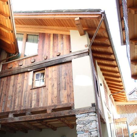 L'Atelier Du Temps - Les Greniers Appartements Aosta Luaran gambar