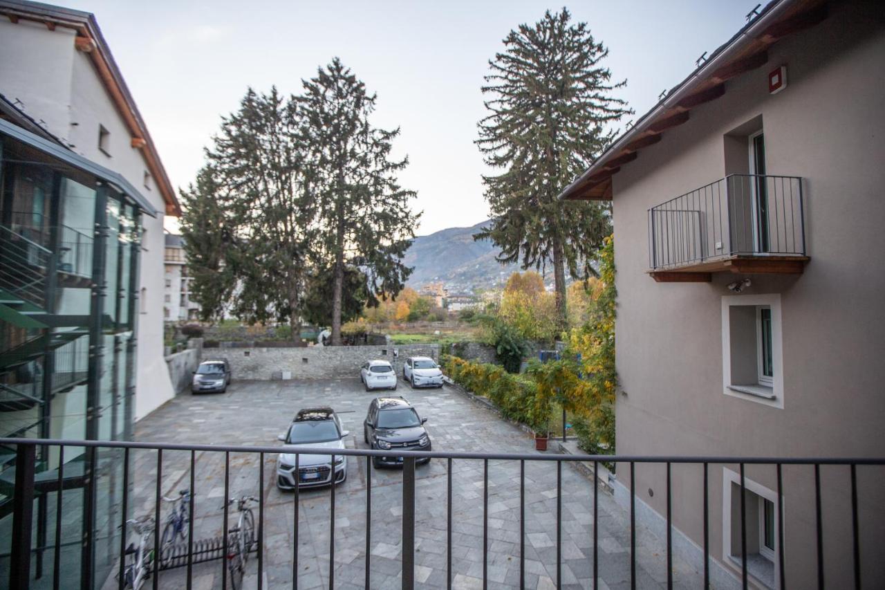 L'Atelier Du Temps - Les Greniers Appartements Aosta Luaran gambar