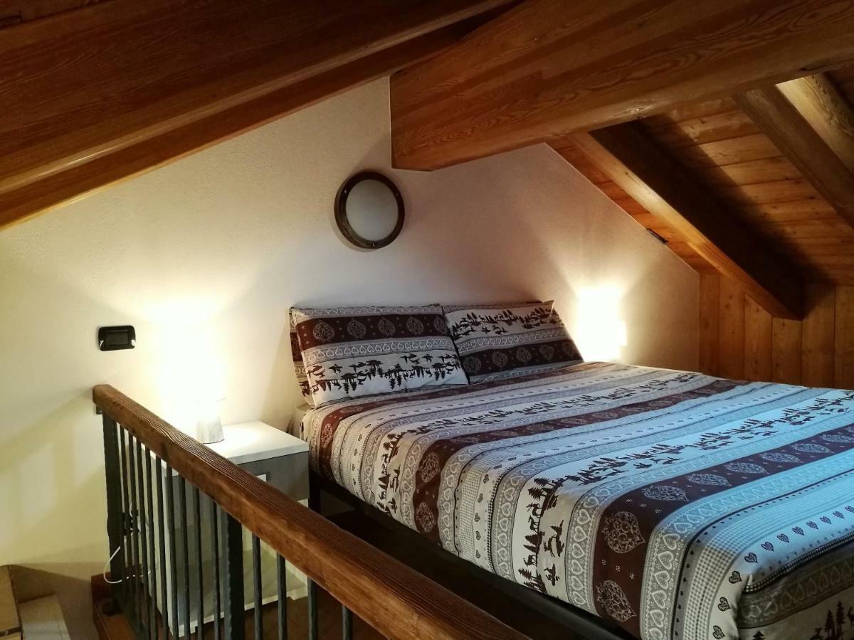 L'Atelier Du Temps - Les Greniers Appartements Aosta Luaran gambar