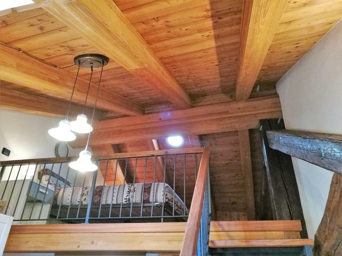 L'Atelier Du Temps - Les Greniers Appartements Aosta Luaran gambar