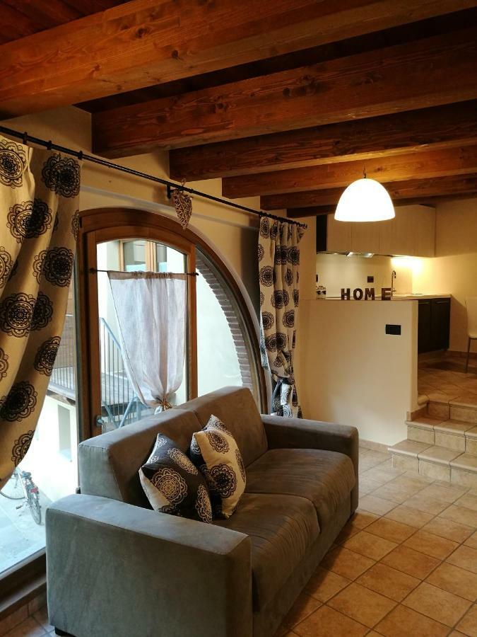 L'Atelier Du Temps - Les Greniers Appartements Aosta Luaran gambar