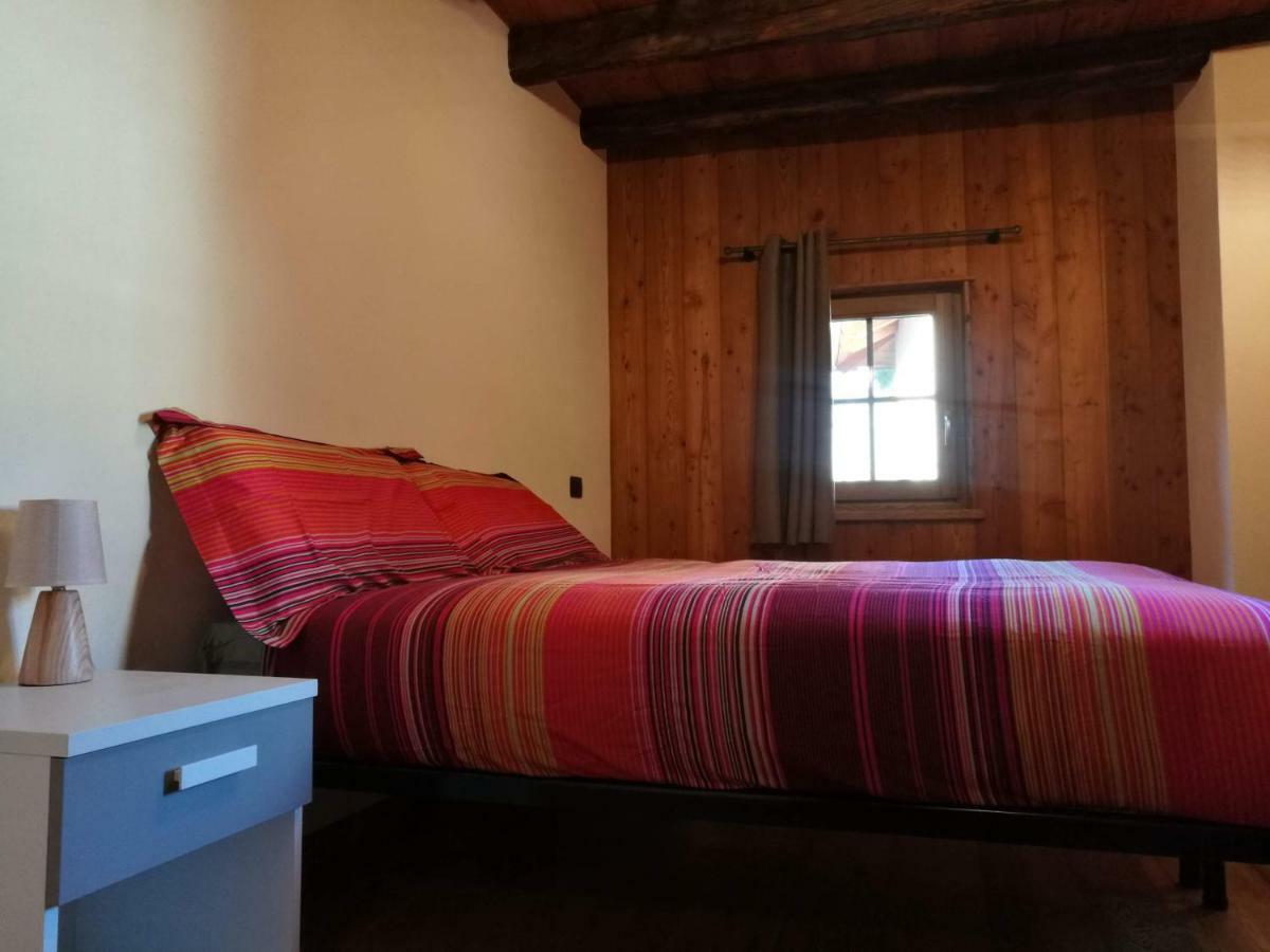 L'Atelier Du Temps - Les Greniers Appartements Aosta Luaran gambar