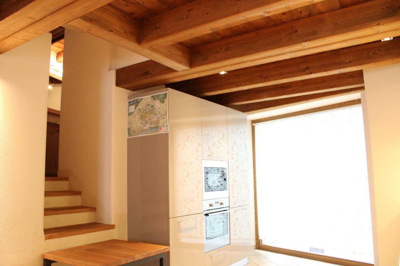 L'Atelier Du Temps - Les Greniers Appartements Aosta Luaran gambar