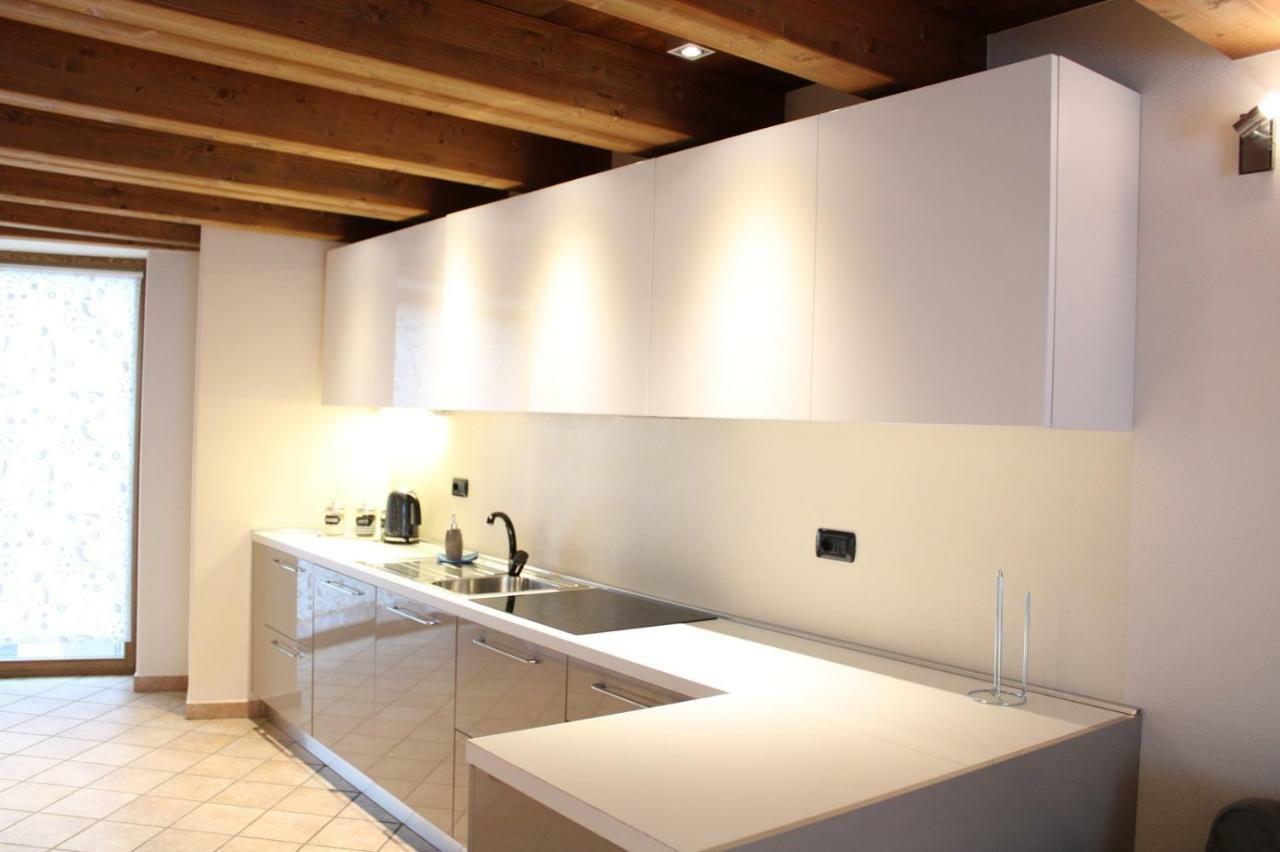 L'Atelier Du Temps - Les Greniers Appartements Aosta Luaran gambar