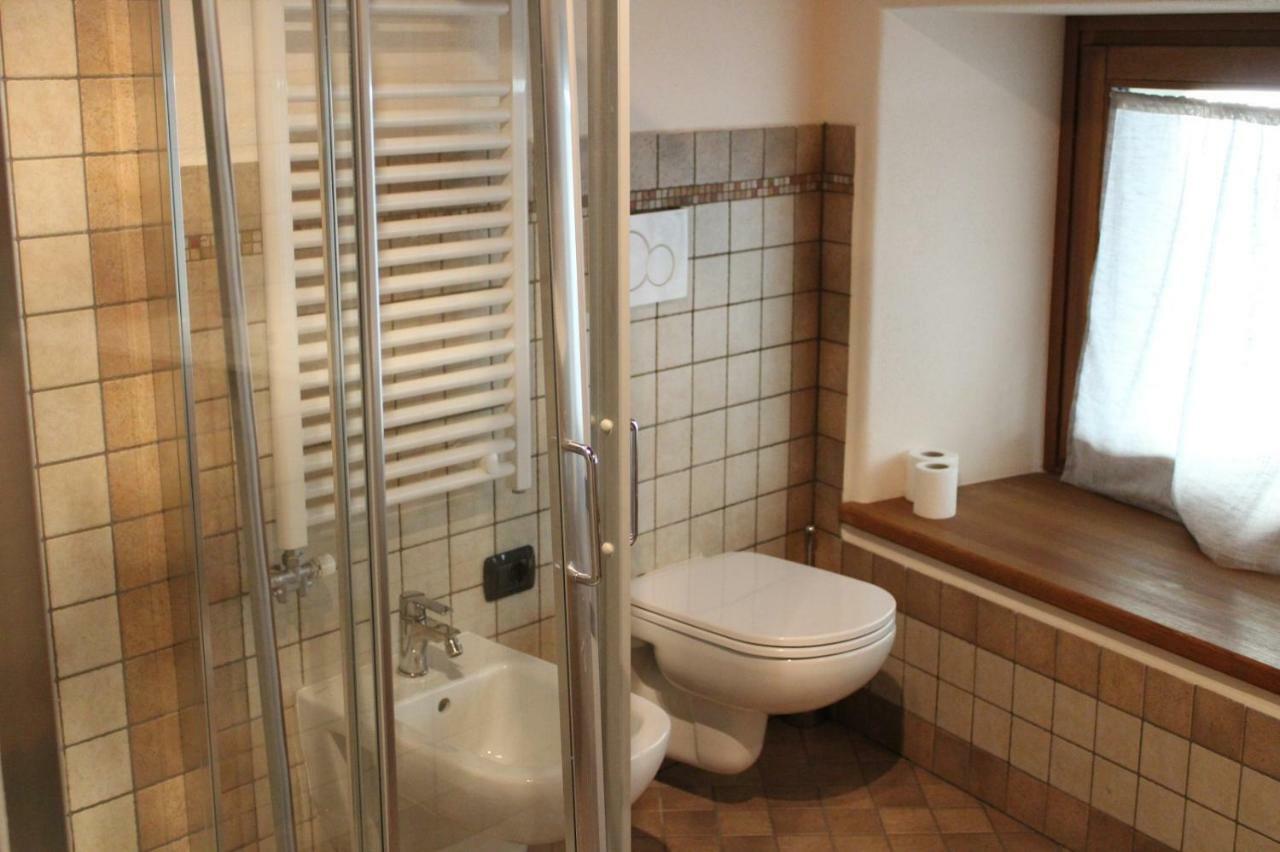 L'Atelier Du Temps - Les Greniers Appartements Aosta Luaran gambar