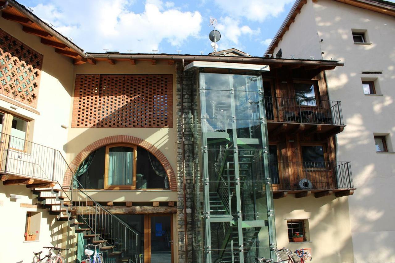 L'Atelier Du Temps - Les Greniers Appartements Aosta Luaran gambar