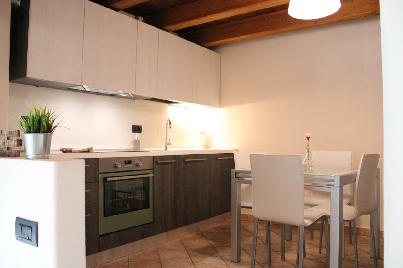 L'Atelier Du Temps - Les Greniers Appartements Aosta Luaran gambar