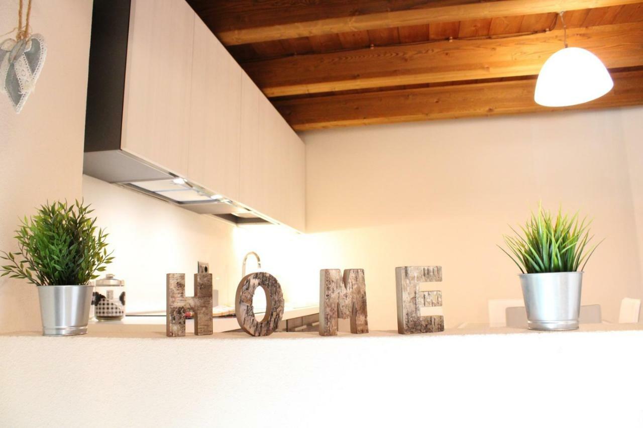 L'Atelier Du Temps - Les Greniers Appartements Aosta Luaran gambar